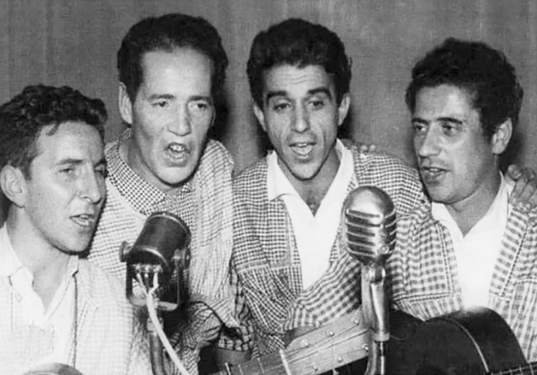 Los Puertochiqueños en Radio Santander.